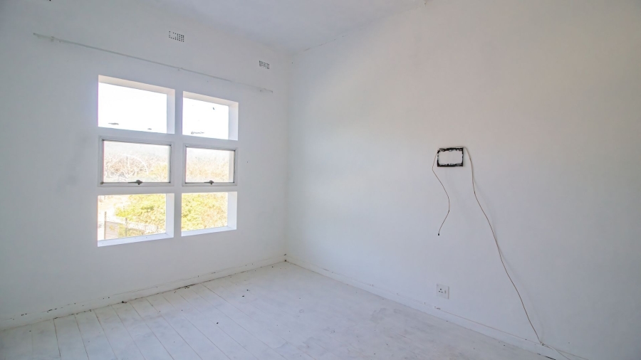 1 Bedroom Property for Sale in Quigney Eastern Cape